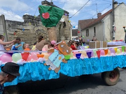 Défilé - FETE A LAIGNEVILLE Dimanche 19 Mai 2024